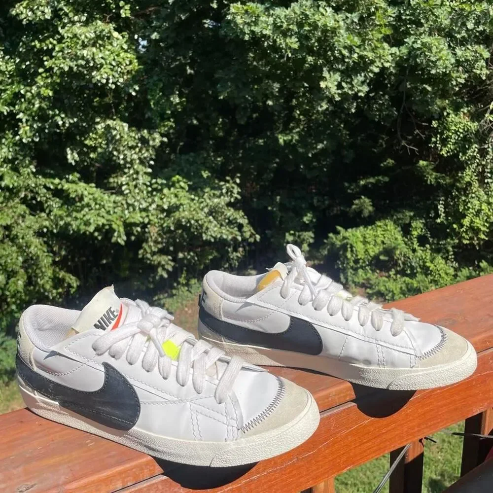 Nike Blazer Low '77 Jumbo Men's 13 White and Black Trainers